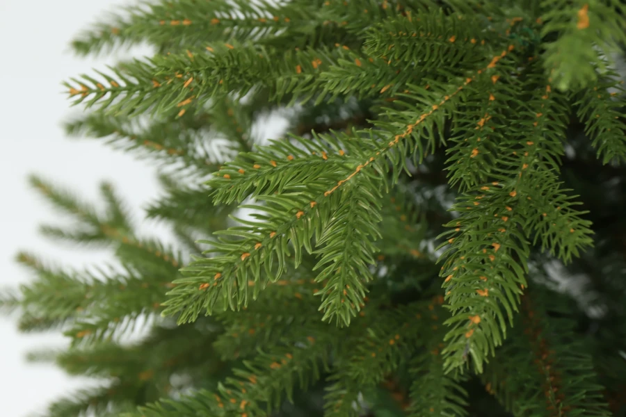 Gałązki PE choinki sztucznej. Choinka sztuczna Świerk Naturalny PE + PVC 200 cm. Choinka sztuczna jak Żywa.