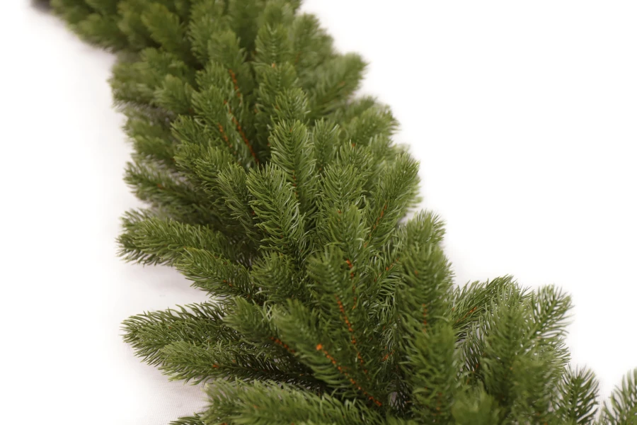 Girlanda PE 200 cm - Świerk Naturalny Modern 100% PE, szczegóły girlandy.